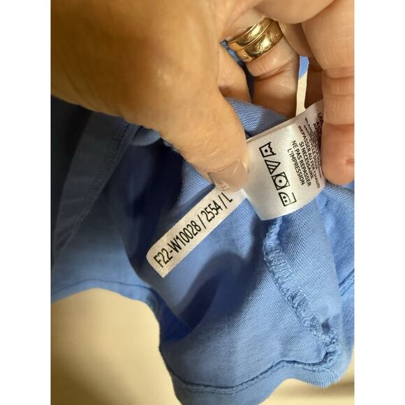 Life is Good Blue Crusher T Size Women’s Large V Neck “Snowmies”, L Slv. EUC - Picture 7 of 10